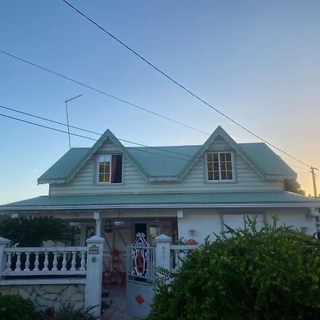 Villa Adelaide Grand-Bourg  Dış mekan fotoğraf